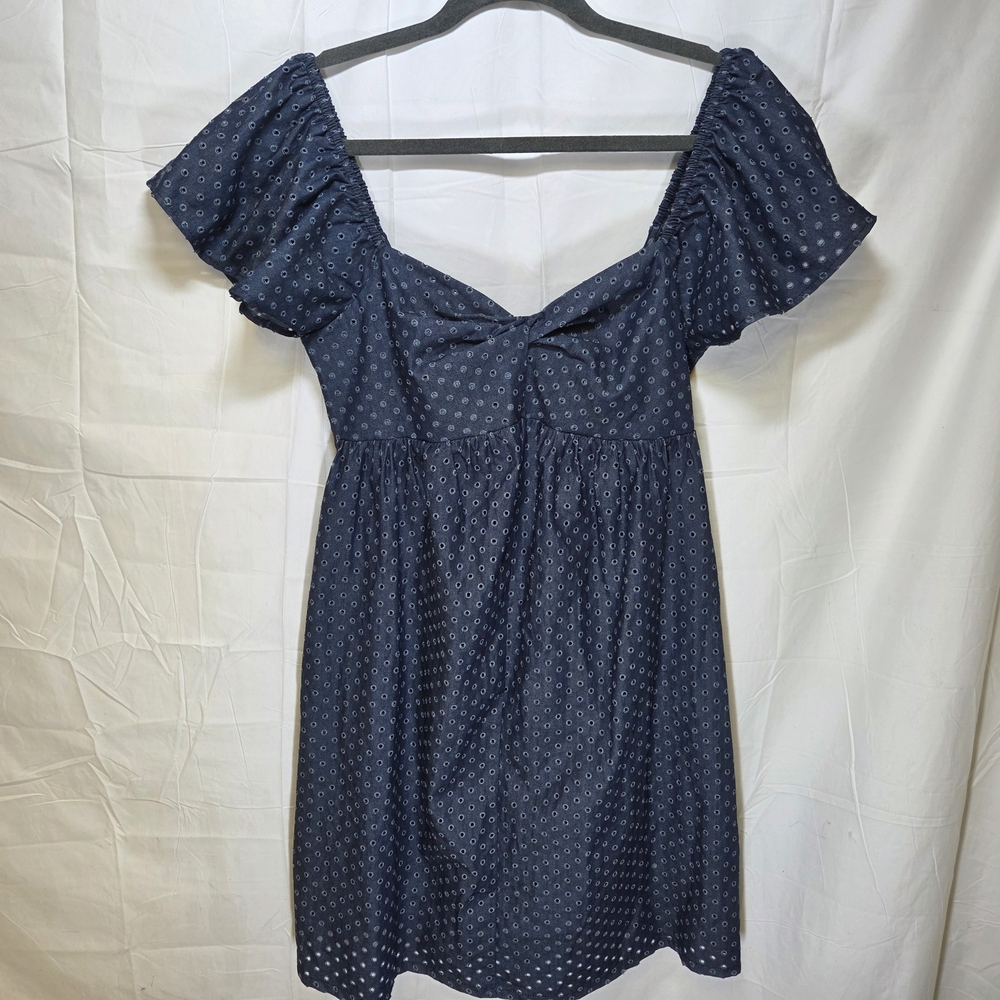 LA Relaxed Chambray Blue Eyelet Sundress Blue Mini Dress Tie Back Size Medium